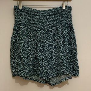 NWOT Carve Designs Leah Short in Eden Kodiak